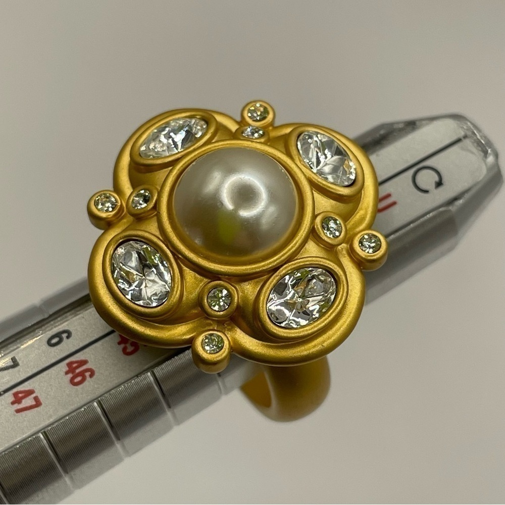 Titanic ⚜️ Gilded Age Elegant Pearl, Rhinestone & Gold Cocktail Statement Ring 8 - Picture 4 of 11